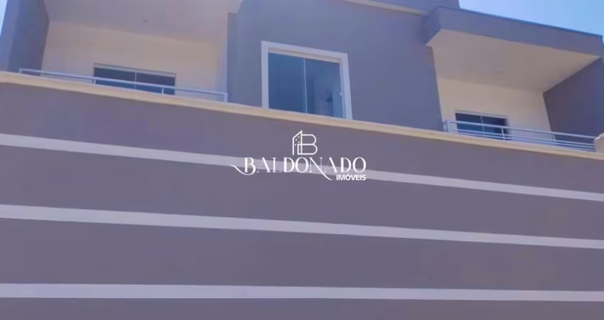 CASA EM EXTREMA - SOBRADO COM 3 SUÍTES, GARAGEM 3 CARROS