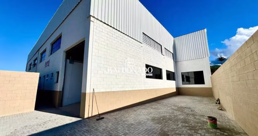 GALPÃO EM EXTREMA MG PARA ALUGAR 375M² EXCELENTE LOCALIZAÇÃO