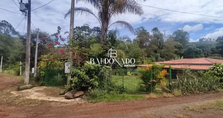 Chácara à Venda em Toledo  MG  2.860 m² Água de nascente