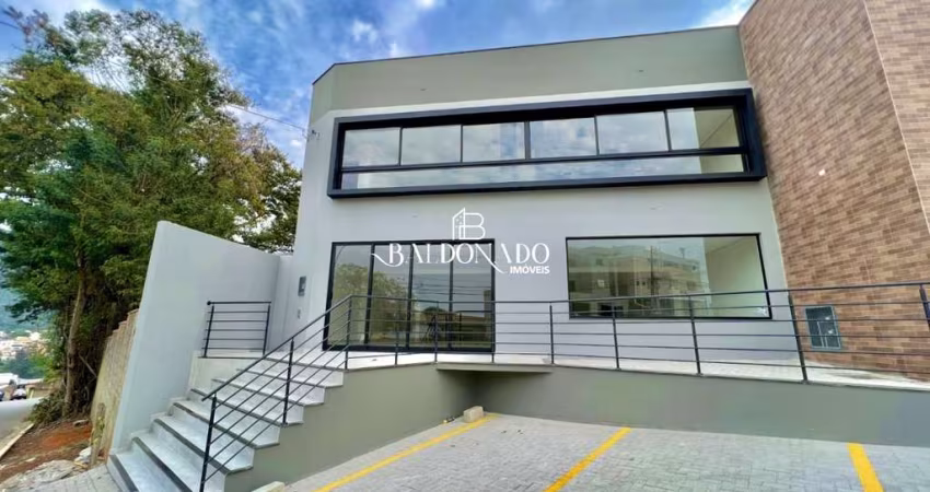 SALÃO EM EXTREMA MG PARA ALUGAR 262,81m² AVENIDA PRINCIPAL 