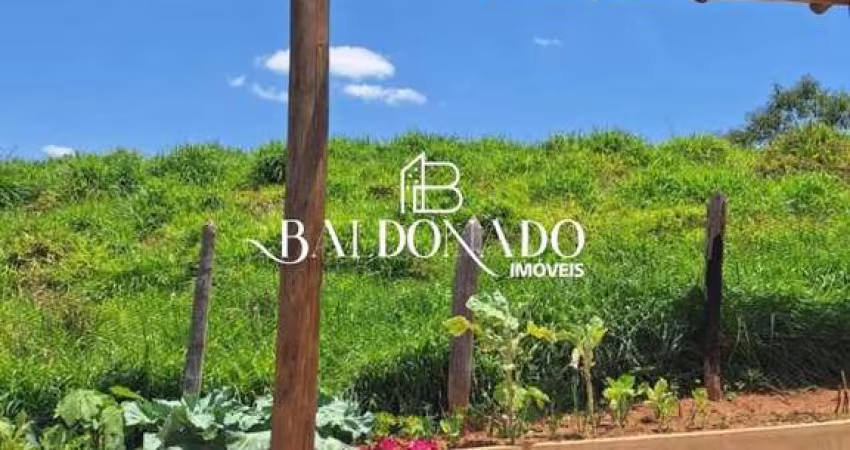 Chácara em Extrema MG à venda 1.840m² Escritura 7 km do centro