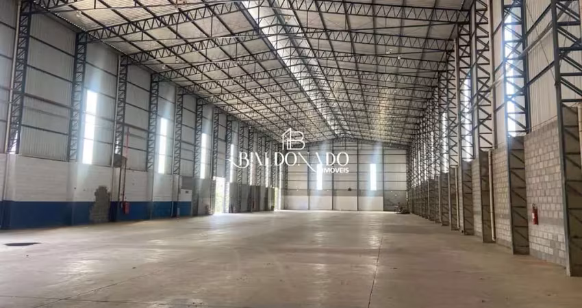 Galpão em extrema mg locação 8000 m² com 12mts de pé direito