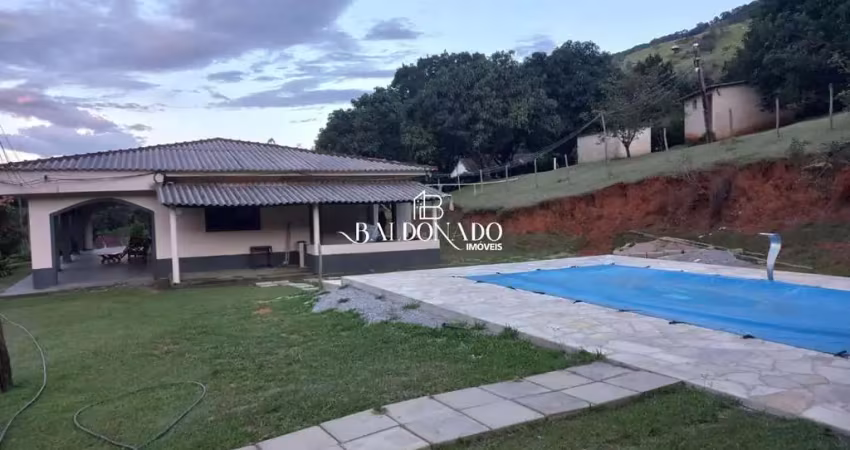 Chácara / sítio com 2 quartos à venda no Centro, Extrema 