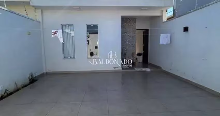 Casa à venda em extrema mg com 2 dormitórios, à 2km do centro