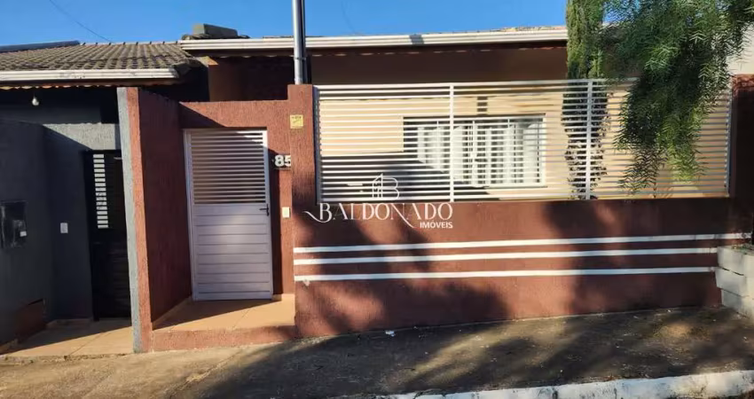 Casa em extrema a venda com 2 dormitórios, piscina, churrasqueira, garagem para 2 carros
