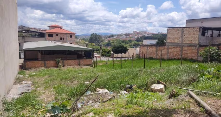 Terreno à venda no Santa Clara, Conselheiro Lafaiete 
