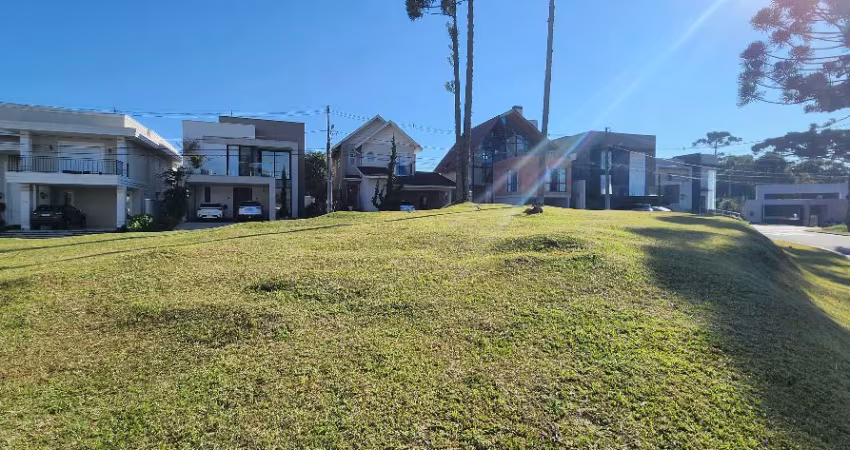 Terreno de 500m² exclusivos em condomínio