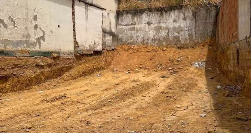 Lote no bairro Canaã