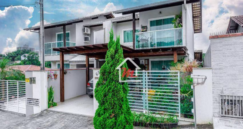 Sobrado com 3 dormitórios à venda, 121 m² por R$ 830.000,00 - Velha - Blumenau/SC