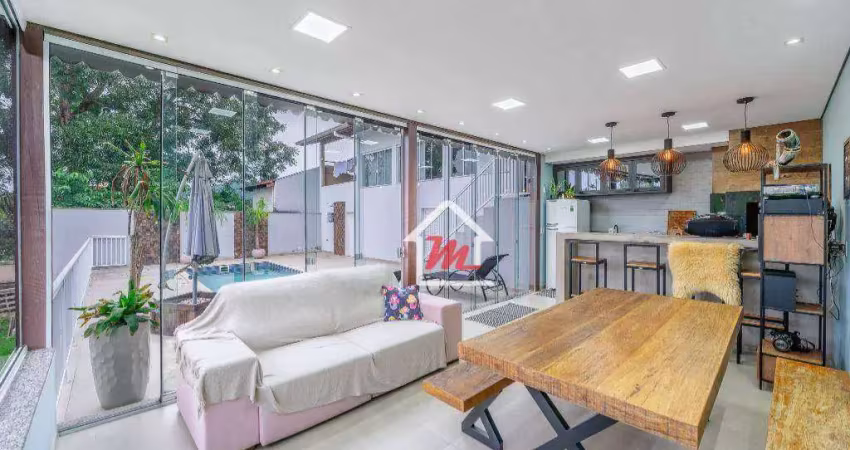 Casa semimobiliada com 3 dormitórios à venda, 231 m² por R$ 980.000 - Velha Central - Blumenau/SC