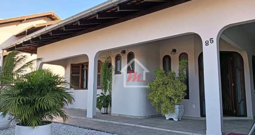 Casa com 4 dormitórios para alugar, 223 m² por r$ 5.400,00/mês - água verde - blumenau/sc