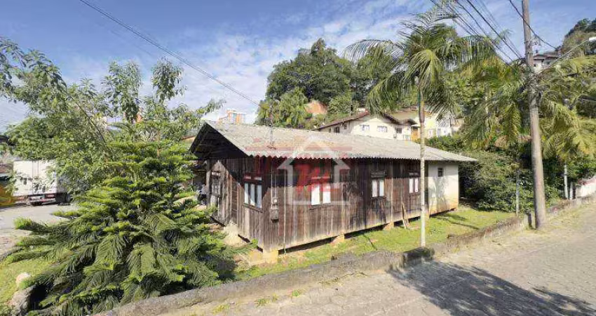 Casa térrea 142m² em terreno totalmente plano de 450m², oportunidade rara no bairro escola agrícola a venda, em blumenau
