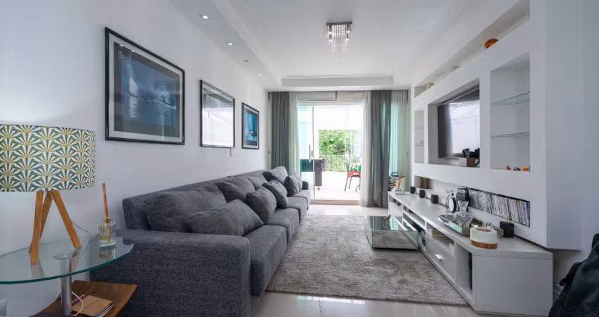 Elegante casa tipo para venda com 3 quartos, sendo 1 suíte, 130m²