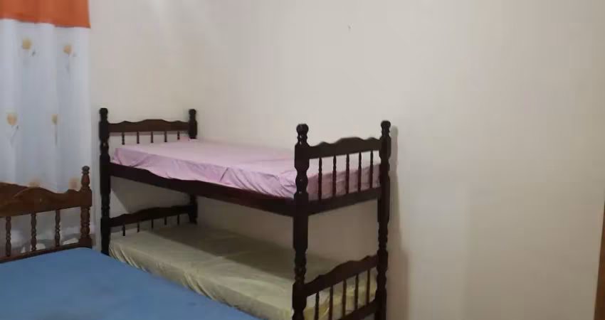 Casa térrea de 3 dormitório(s) e 0 suíte(s) no bairro maracanã, praia grande