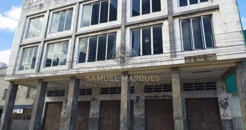 Prédio Inteiro em Encruzilhada  -  Recife