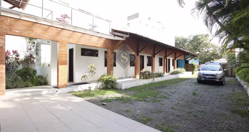 Predio Casa Comercial em Hipódromo  -  Recife - PE