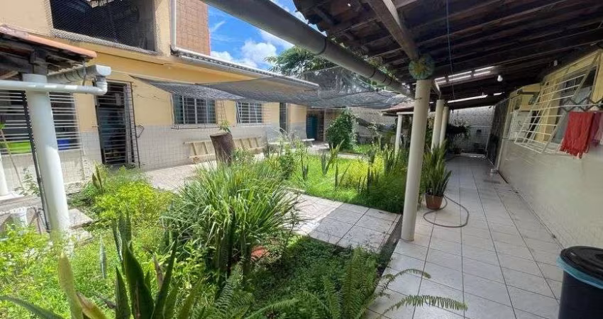 Casa no bairro de Areias com 04 quartos (03 suítes) na Vila Cardeal e Silva, terreno 476m2