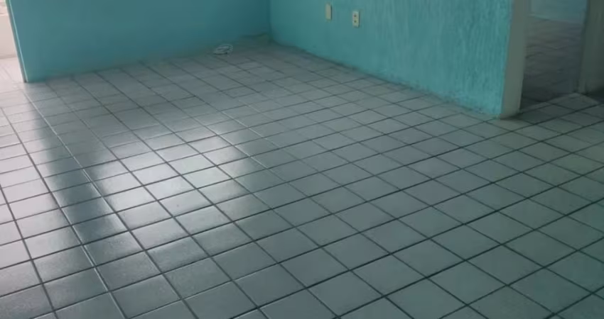 Excelente apartamento na Av. Caxangá