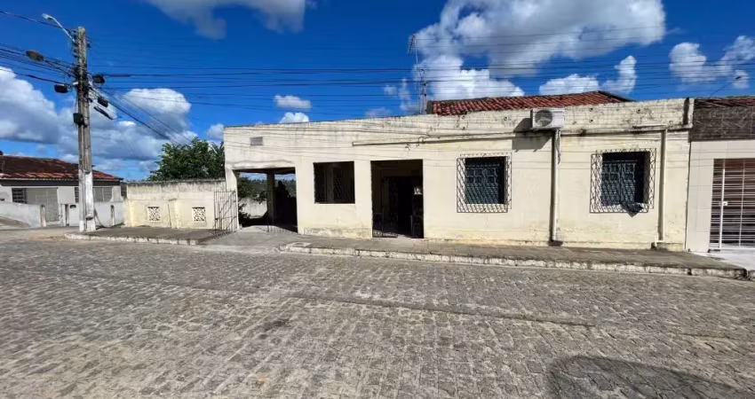Casa com 3 quartos à venda na Rua Bernardo Vieira de Melo, 1, Centro, Nazaré da Mata