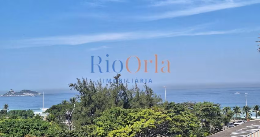 Saint Tropêz, Cobertura 260m², Vistão mar,4 qtos (2 stes )+deps, 98396-9106