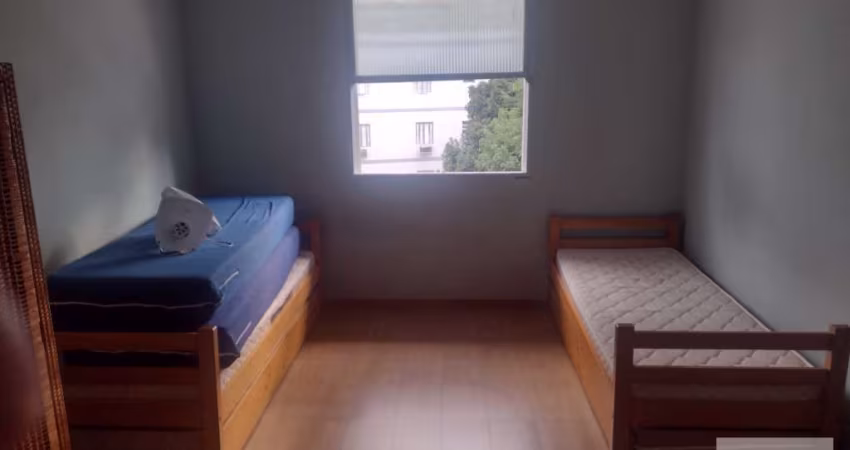 Apartamento no Bairro do Boqueirão a 100 metros da Praia - R$ 180.000,00