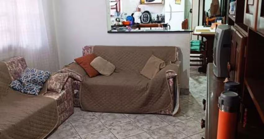 Casa Germinada Bairro de Vila Mirim a 200 metros da Praia