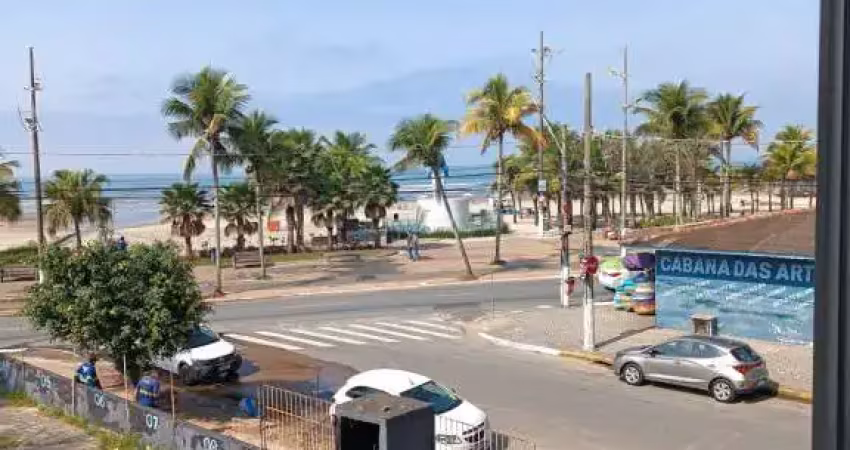 Apartamento com 01 dormitório sacada de frente para o mar