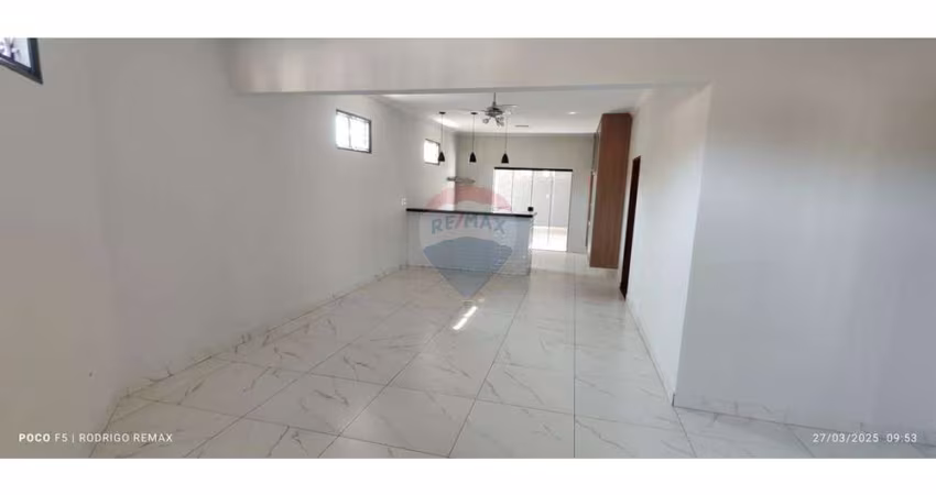 Casa para locação no Núcleo Habitacional Mary Dota com  4 Quartos e 2 vagas de garagem