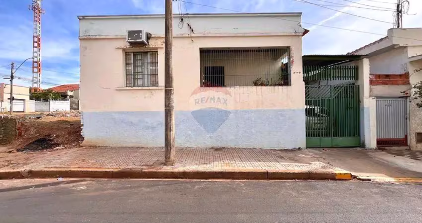 Casa a venda em vila falcão, 3 quartos, 2 banheiros, 3 vagas de garagem, próximo a paróquia s. benedito