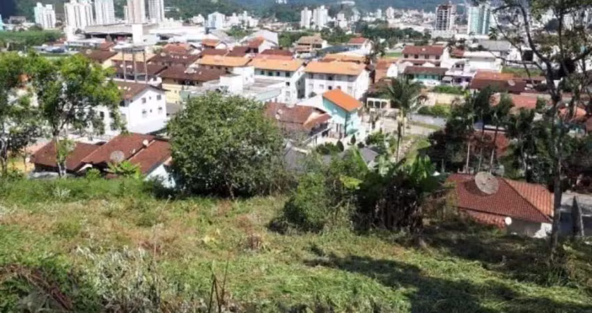 Terreno à venda em Brusque-SC, bairro Steffen, com 494m² de área! Aproveite essa oportunidade única!