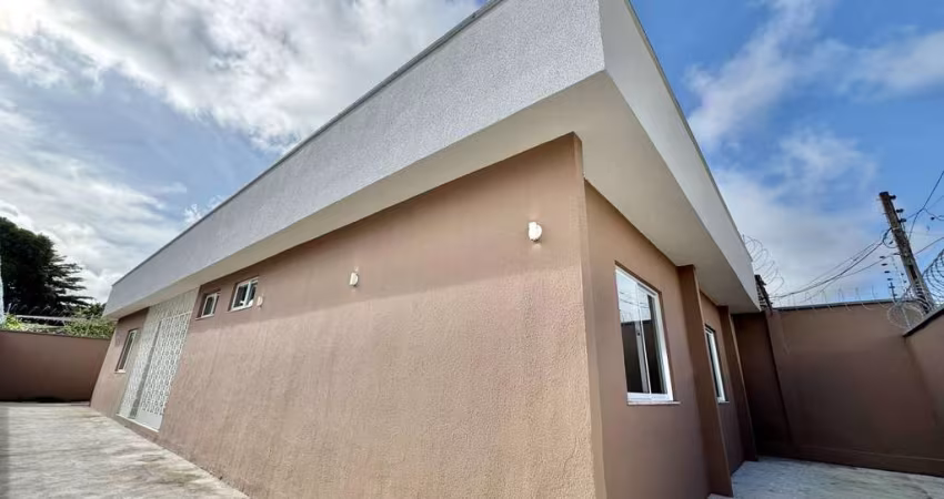 Casa plana à venda no Luciano Cavalcante de 130m² e 4 quartos por R$590.000