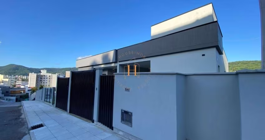 Casa com 3 quartos à venda na Rua Acelon Eduardo da Silva, 257, Córrego Grande, Florianópolis