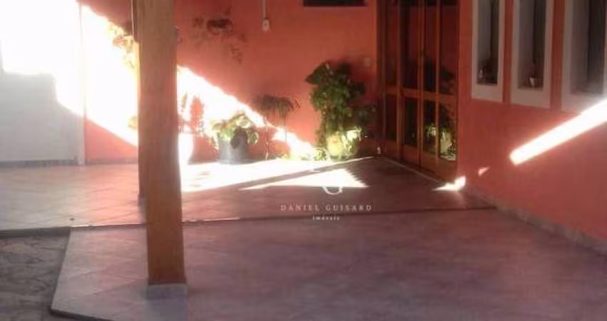 Casa com 3 dormitórios à venda, 186 m² por R$ 1.150.000,00 - Condomínio Taubaté Village  - Taubaté/SP