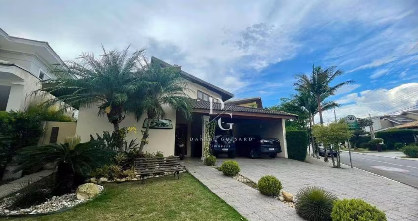 Sobrado com 3 dormitórios à venda, 262 m² por R$ 1.750.000,00 - Condomínio Village Taubaté 	 - Taubaté/SP