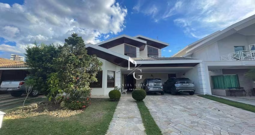 Casa com 3 dormitórios à venda, 270 m² por R$ 1.700.000,00 - Condomínio Taubaté Village  - Taubaté/SP