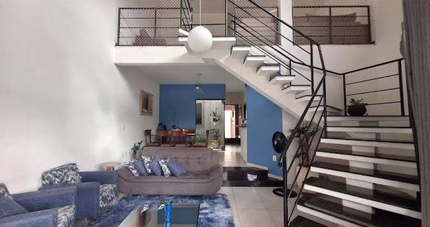 Casa com 3 dormitórios à venda, 215 m² por R$ 990.000,00 - Campos do Conde Chambord - Tremembé/SP