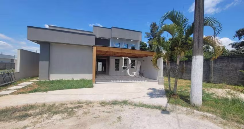 Casa com 3 dormitórios à venda, 160 m² por R$ 850.000,00 - Condomínio Residencial Alphaville - Taubaté/SP
