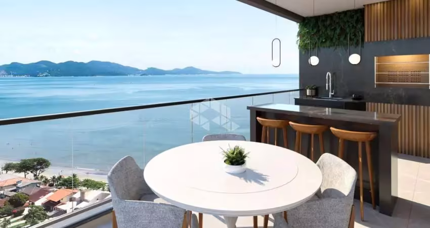 Apartamento vista mar 3 suítes a poucos metros da praia no perequê