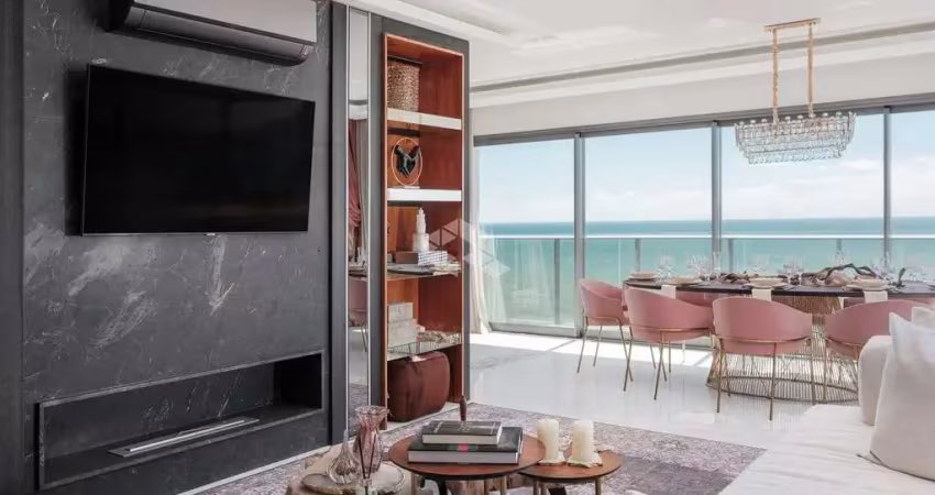 Apartamento com 4 quartos à venda na Rua 315, 38, Meia Praia, Itapema