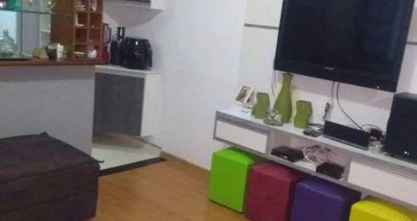 Linda casa toda , reformada ,Imóvel para venda tem 84 metros quadrados com 2 quartos