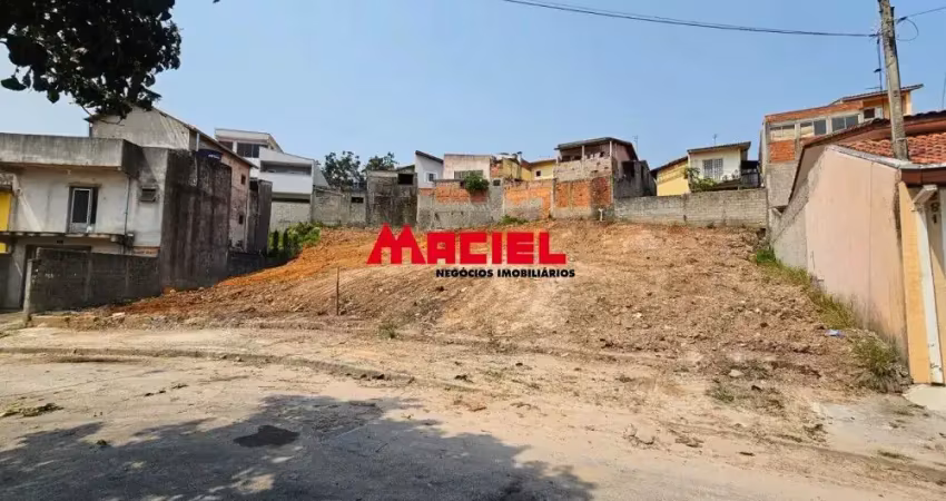 Terreno com 194,00 m2  , excelente para construir casa de 3 dormitórios,  a um preço baixo