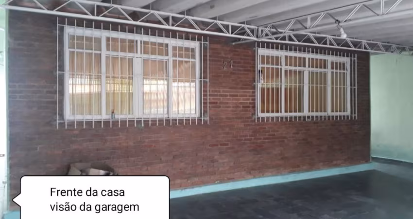 Casa com edícula assobradada com 2 dormitórios