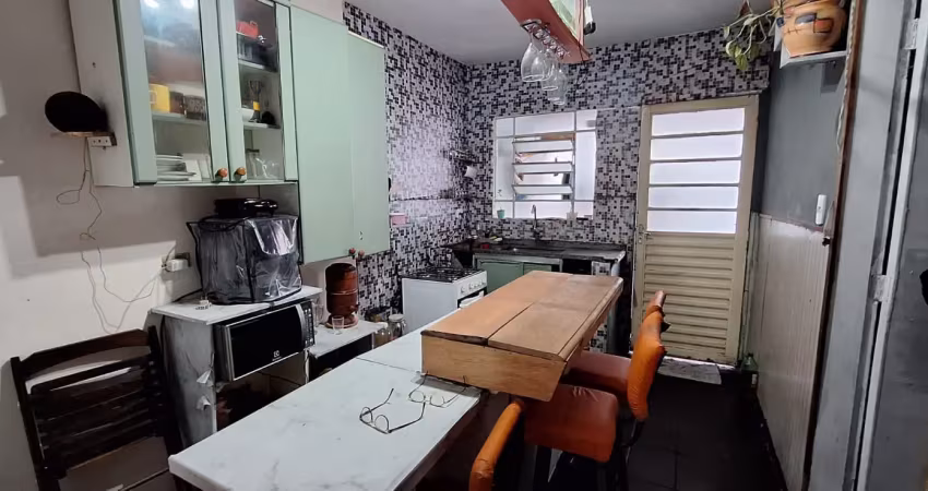Imperdível boa casa casa com laje , boa localização no c. dos alemães,3 dormitórios, com laje.