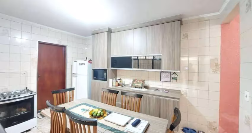 Sobrado com 4 dormitórios à venda, 206 m² por R$ 550.000,00 - Jardim Guapituba - Mauá/SP