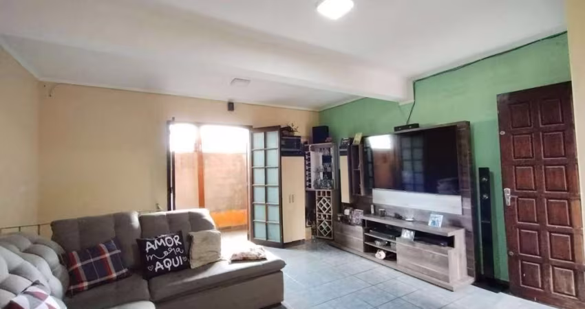 Casa assobradada com edícula com 3 dormitórios à venda, 193 m² por R$ 490.000 - Vila Dirce - Mauá/SP