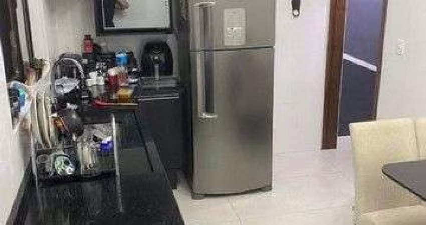 Sobrado com 2 dormitórios à venda, 102 m² por R$ 430.000,00 - Vila Nossa Senhora das Vitórias - Mauá/SP