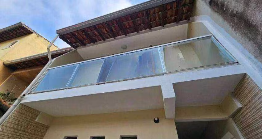 Sobrado com 4 dormitórios à venda, 286 m² por R$ 670.000,00 - Jardim Campo Verde - Mauá/SP