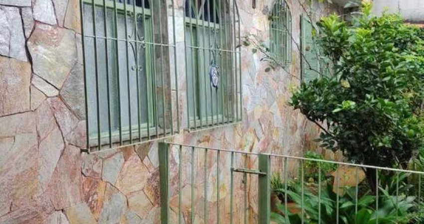 Casa com 3 dormitórios para alugar, 120 m² por R$ 3.449,00/mês - Jardim Guapituba - Mauá/SP