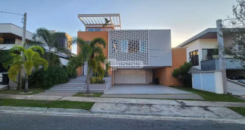 Casa em Condomínio no Quiririm, Taubaté: 3 Suítes para Locação
