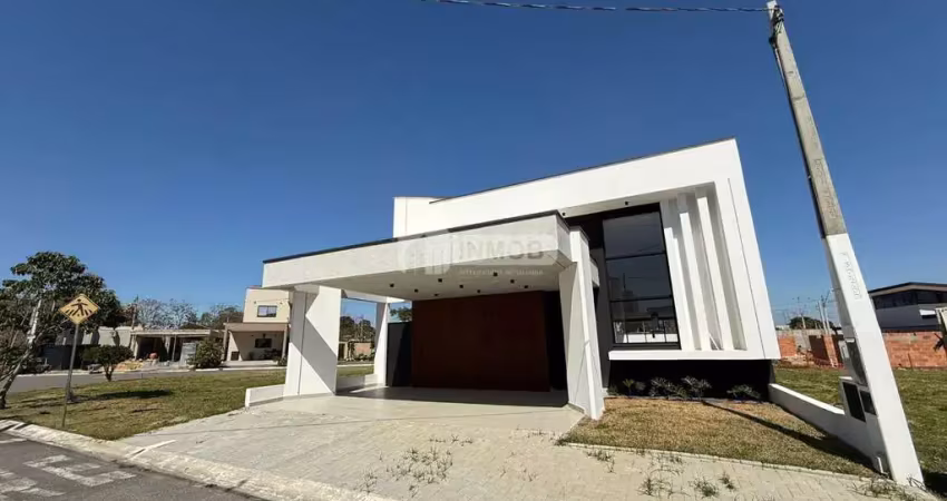 Casa no condomínio pérolas do vale, com 3 suítes - tremembé/sp
